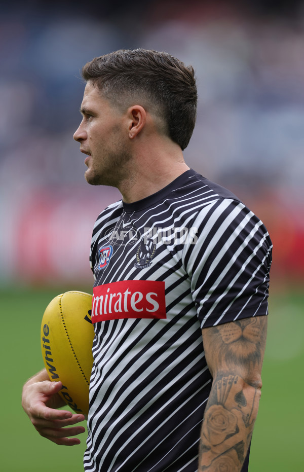 AFL 2025 Round 07 - Collingwood v Essendon - A-58940301