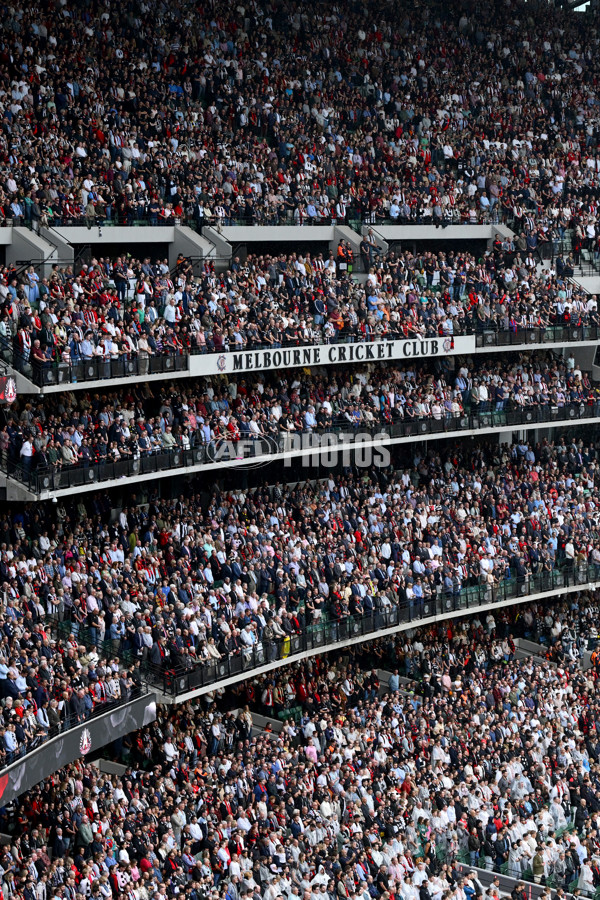 AFL 2025 Round 07 - Collingwood v Essendon - A-58940358