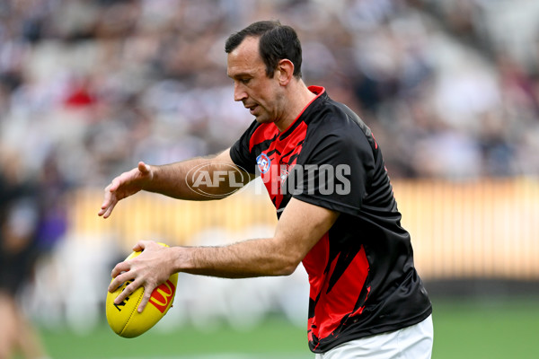 AFL 2025 Round 07 - Collingwood v Essendon - A-58940737
