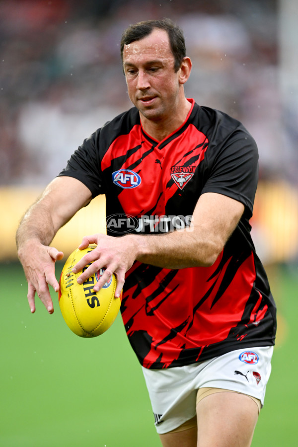 AFL 2025 Round 07 - Collingwood v Essendon - A-58940758