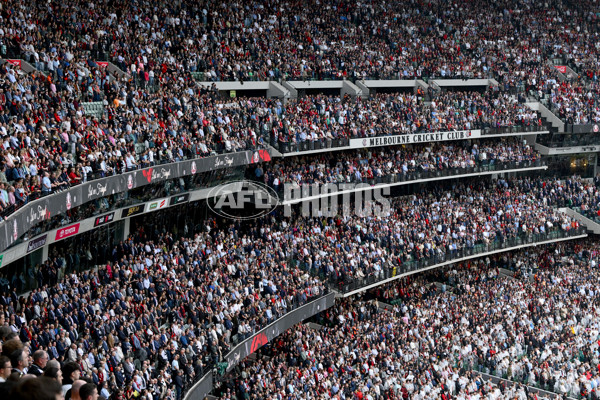 AFL 2025 Round 07 - Collingwood v Essendon - A-58940765
