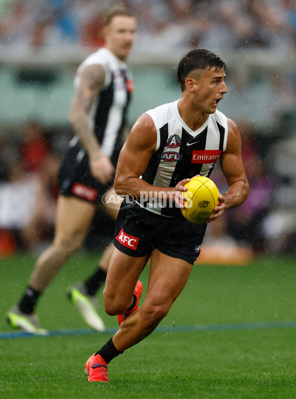 AFL 2025 Round 07 - Collingwood v Essendon - A-58943500