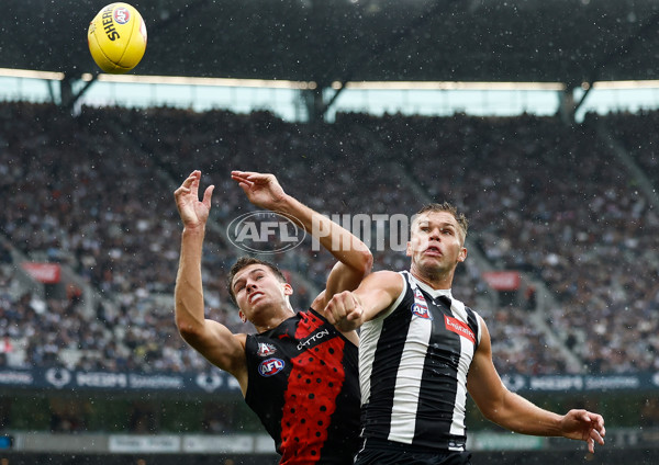 AFL 2025 Round 07 - Collingwood v Essendon - A-58943541
