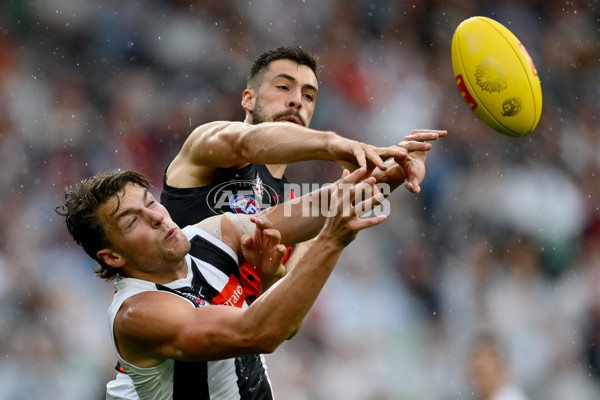 AFL 2025 Round 07 - Collingwood v Essendon - A-58943582