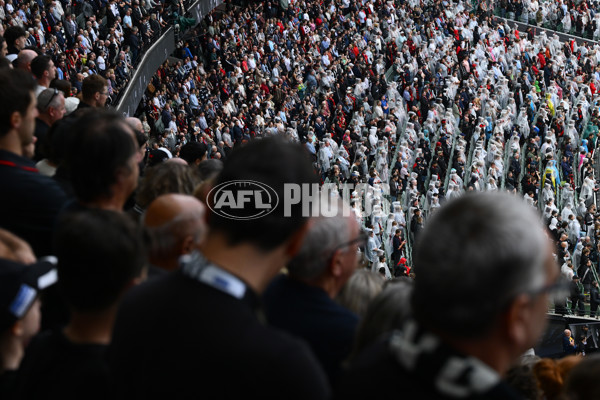AFL 2025 Round 07 - Collingwood v Essendon - A-58943598