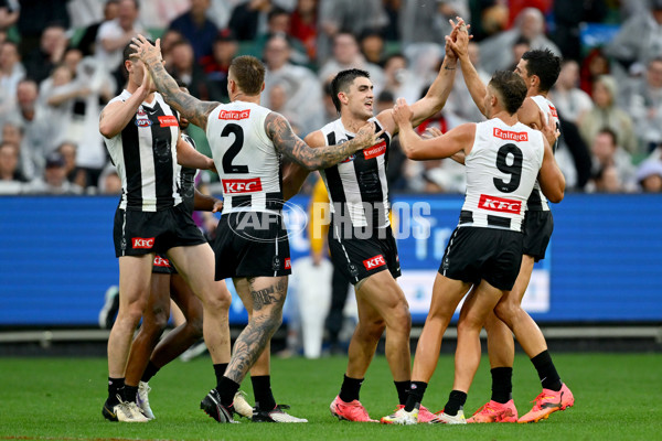AFL 2025 Round 07 - Collingwood v Essendon - A-58945621