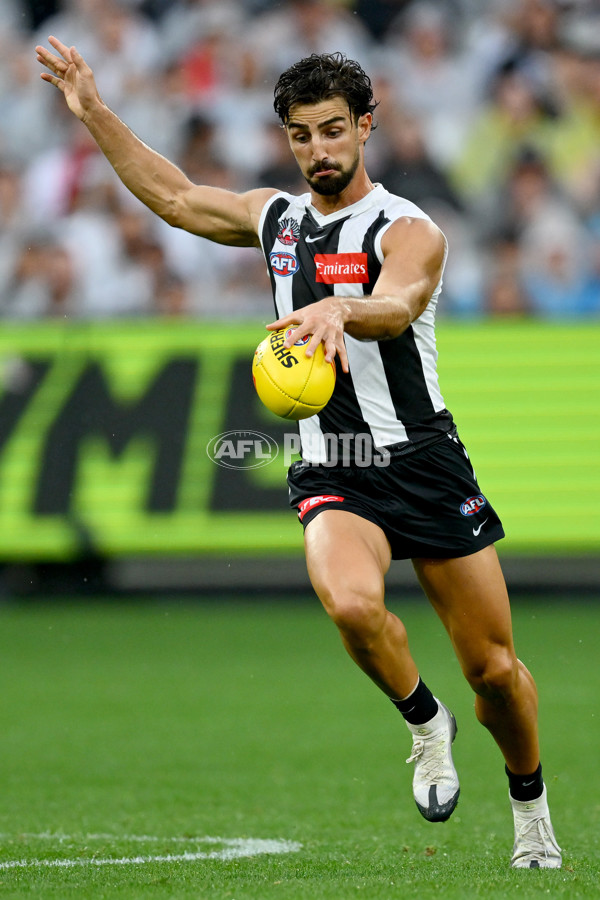 AFL 2025 Round 07 - Collingwood v Essendon - A-58945671