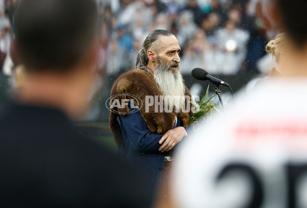 AFL 2025 Round 07 - Collingwood v Essendon - A-58945687