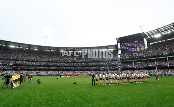 AFL 2025 Round 07 - Collingwood v Essendon - A-58945695