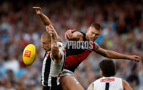 AFL 2025 Round 07 - Collingwood v Essendon - A-58945929