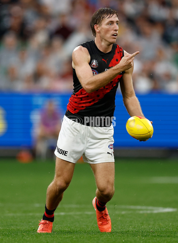 AFL 2025 Round 07 - Collingwood v Essendon - A-58945937