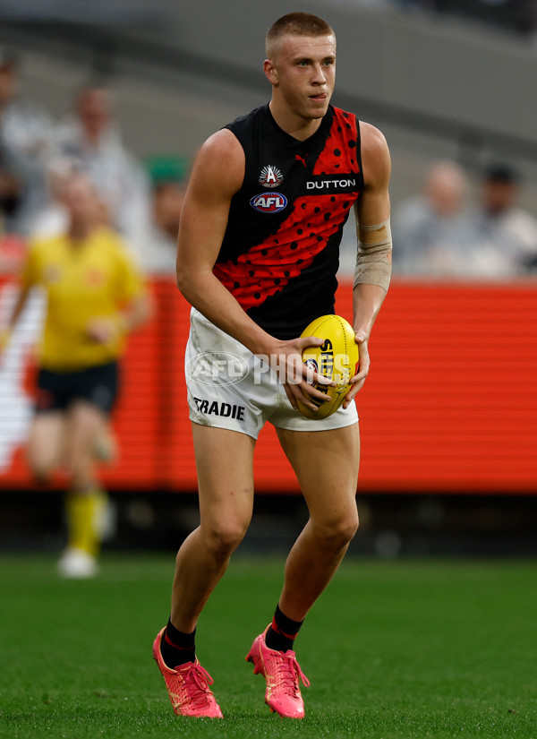 AFL 2025 Round 07 - Collingwood v Essendon - A-58945964