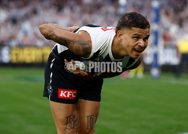 AFL 2025 Round 07 - Collingwood v Essendon - A-58946011