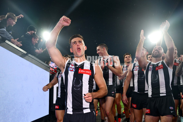 AFL 2025 Round 07 - Collingwood v Essendon - A-58948301