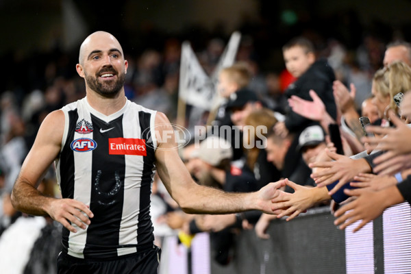 AFL 2025 Round 07 - Collingwood v Essendon - A-58948311