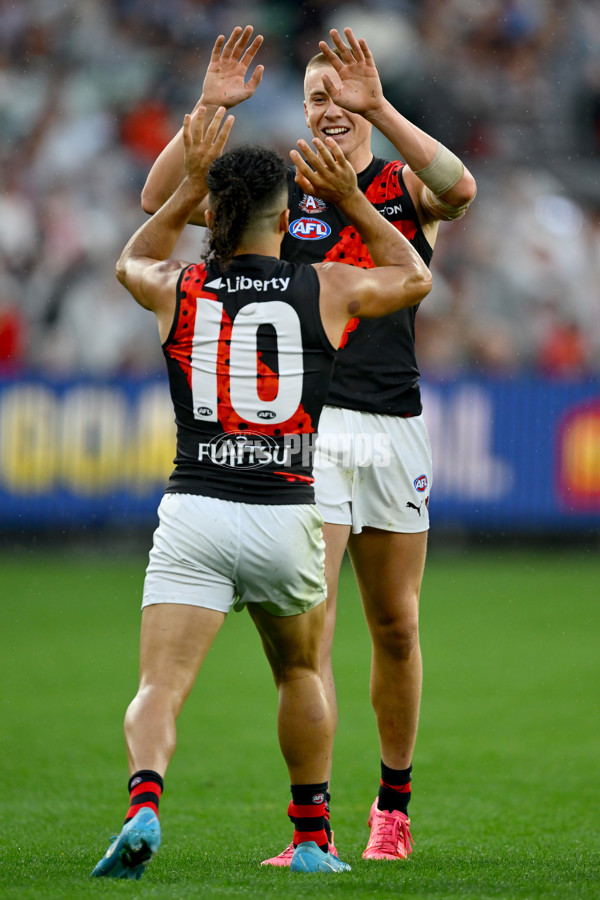 AFL 2025 Round 07 - Collingwood v Essendon - A-58948551