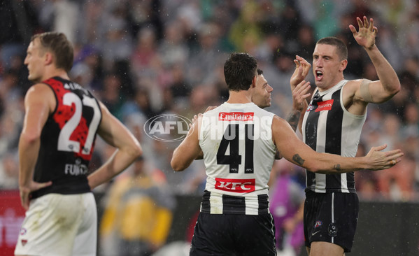 AFL 2025 Round 07 - Collingwood v Essendon - A-58948582