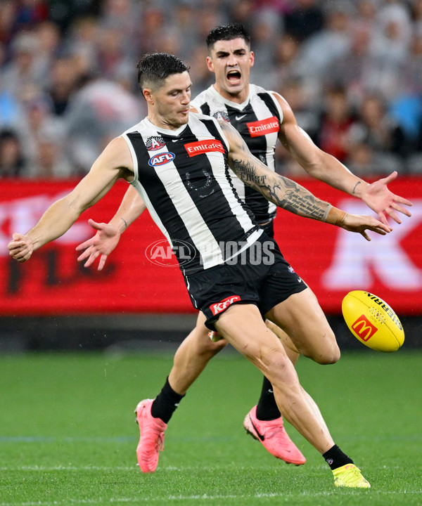 AFL 2025 Round 07 - Collingwood v Essendon - A-58948586