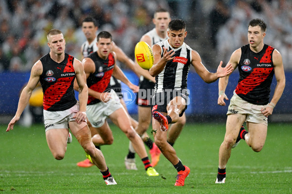AFL 2025 Round 07 - Collingwood v Essendon - A-58948593
