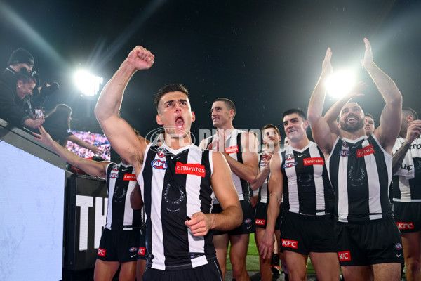 AFL 2025 Round 07 - Collingwood v Essendon - A-58948609