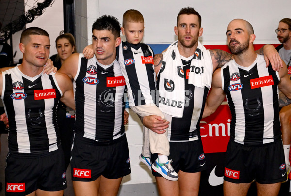 AFL 2025 Round 07 - Collingwood v Essendon - A-58948611