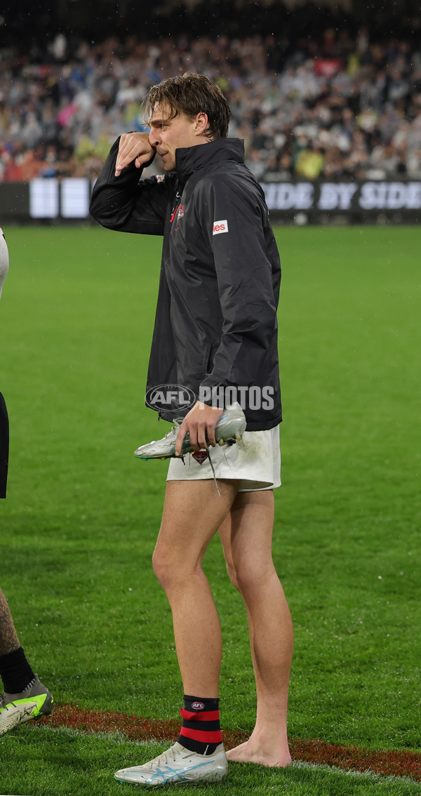 AFL 2025 Round 07 - Collingwood v Essendon - A-58950982