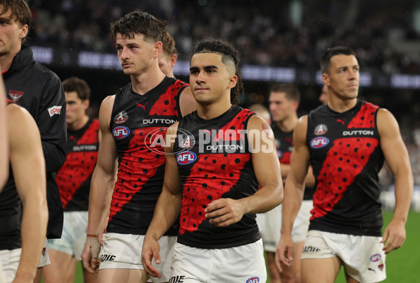AFL 2025 Round 07 - Collingwood v Essendon - A-58950985