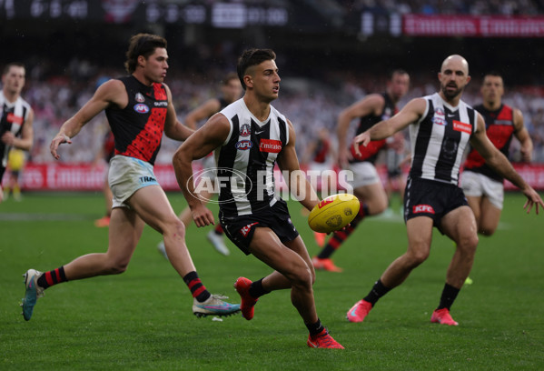 AFL 2025 Round 07 - Collingwood v Essendon - A-58950988
