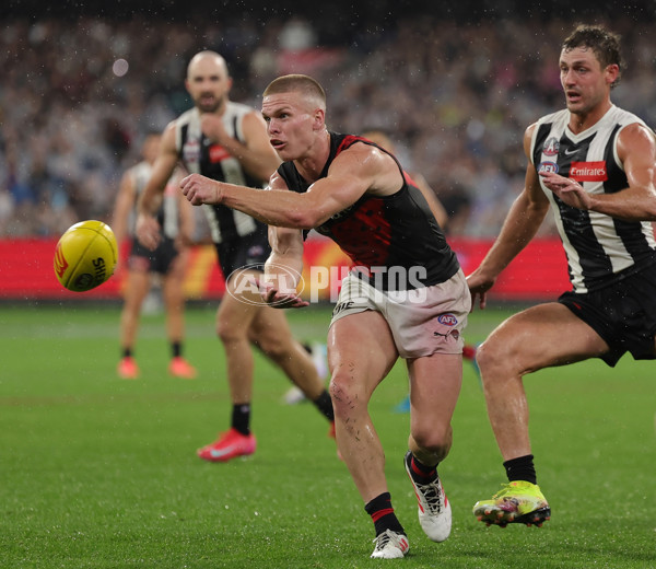 AFL 2025 Round 07 - Collingwood v Essendon - A-58950989