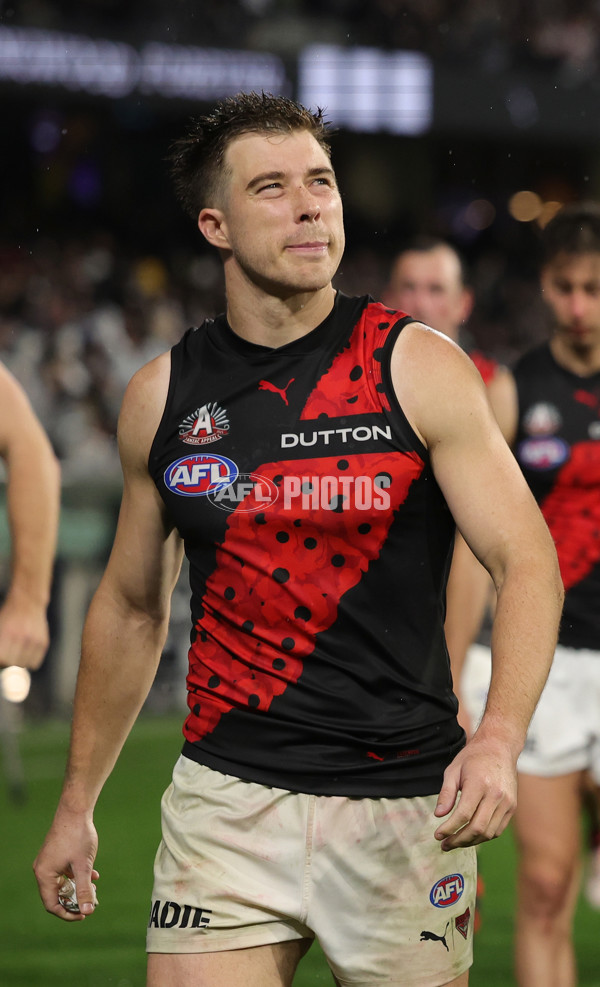 AFL 2025 Round 07 - Collingwood v Essendon - A-58951010