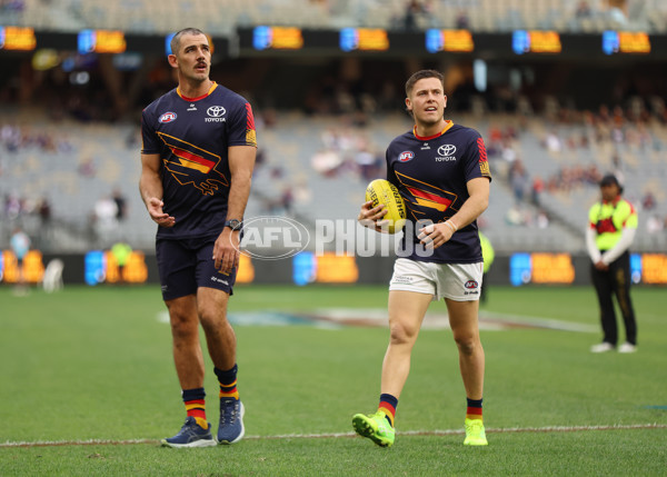 AFL 2025 Round 07 - Fremantle v Adelaide - A-58951016