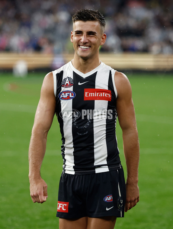 AFL 2025 Round 07 - Collingwood v Essendon - A-58951037