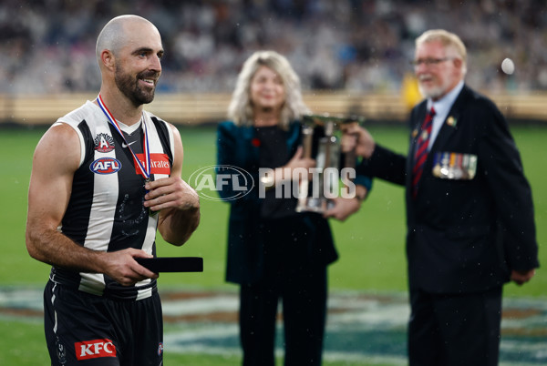 AFL 2025 Round 07 - Collingwood v Essendon - A-58951039