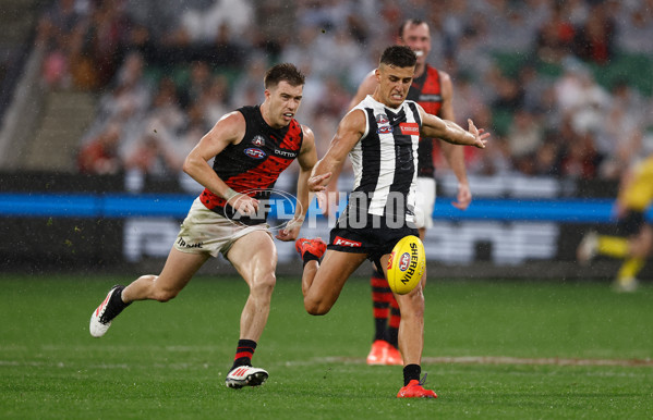 AFL 2025 Round 07 - Collingwood v Essendon - A-58951059