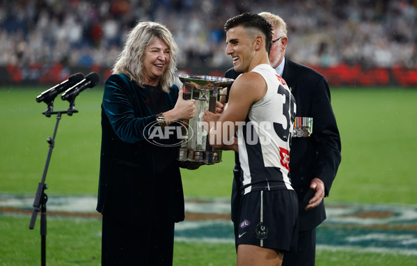 AFL 2025 Round 07 - Collingwood v Essendon - A-58951225