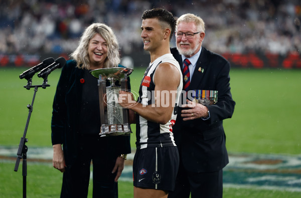 AFL 2025 Round 07 - Collingwood v Essendon - A-58951226