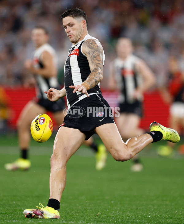 AFL 2025 Round 07 - Collingwood v Essendon - A-58951246