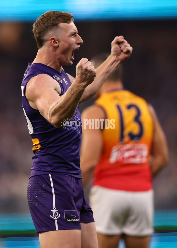 AFL 2025 Round 07 - Fremantle v Adelaide - A-58953249