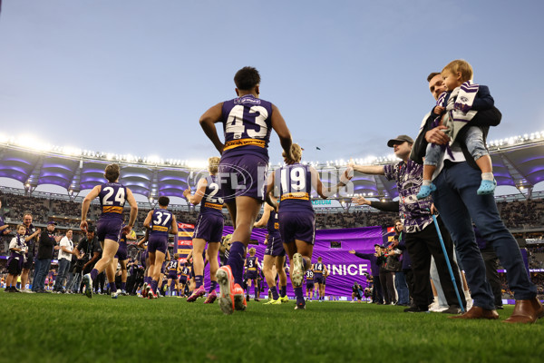 AFL 2025 Round 07 - Fremantle v Adelaide - A-58953279