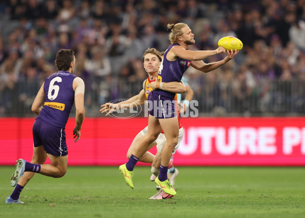 AFL 2025 Round 07 - Fremantle v Adelaide - A-58953287