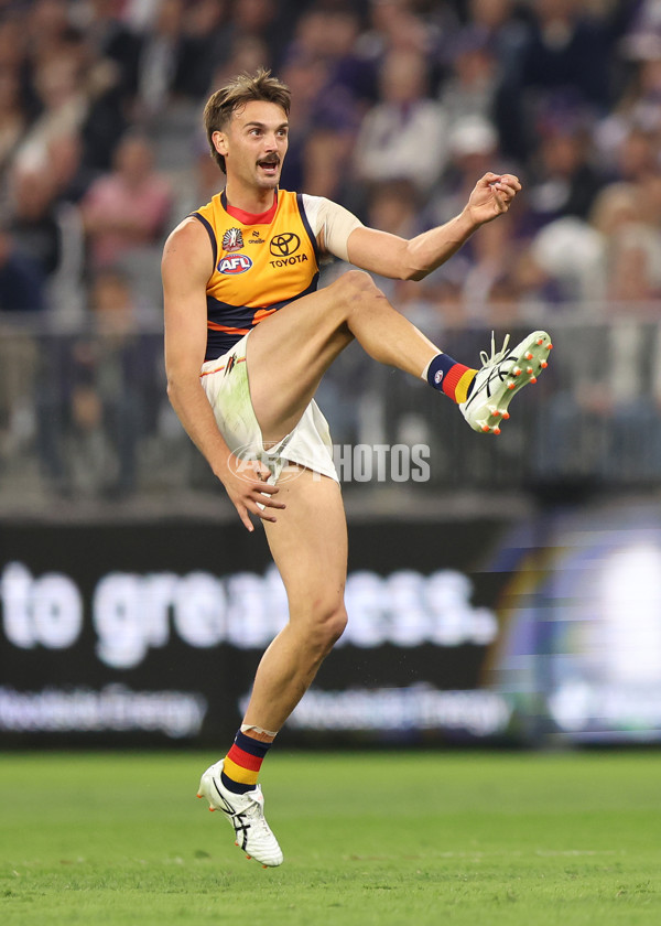 AFL 2025 Round 07 - Fremantle v Adelaide - A-58953289