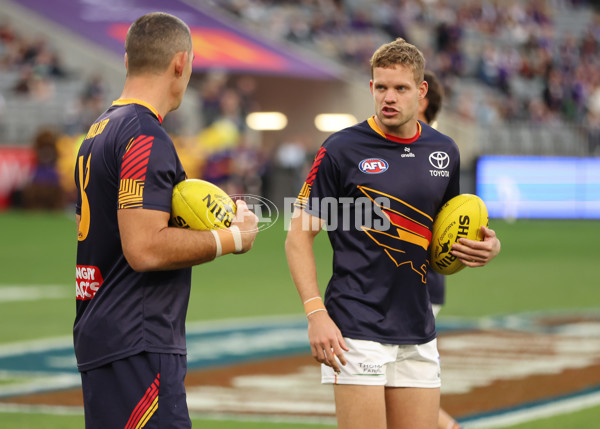 AFL 2025 Round 07 - Fremantle v Adelaide - A-58953439