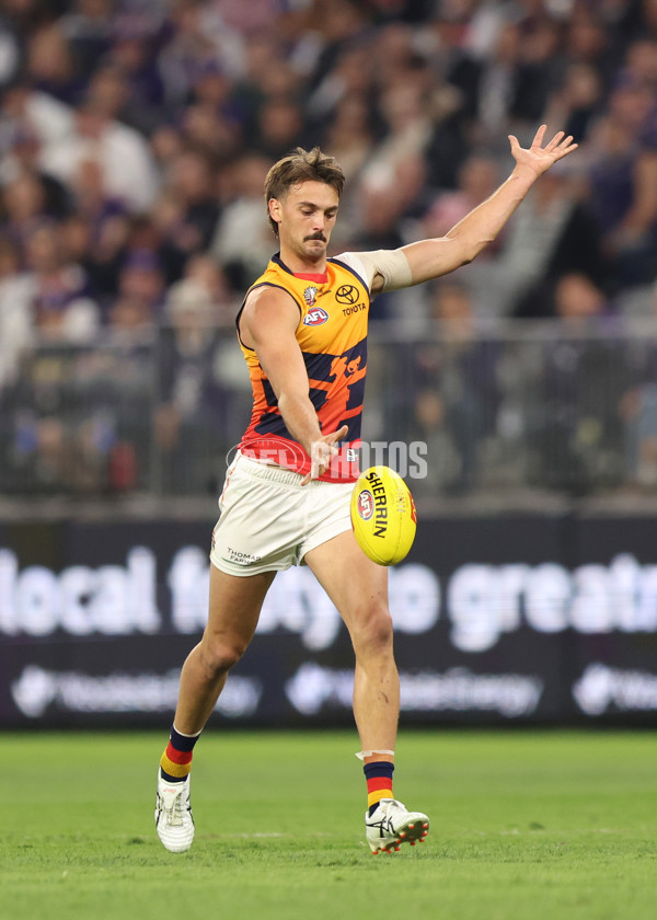 AFL 2025 Round 07 - Fremantle v Adelaide - A-58955723