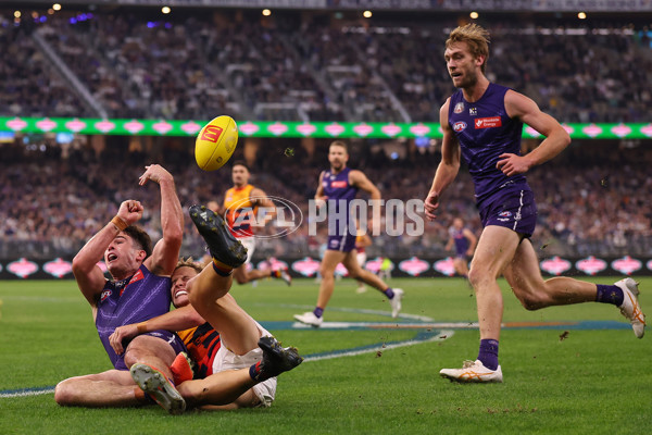 AFL 2025 Round 07 - Fremantle v Adelaide - A-58955747