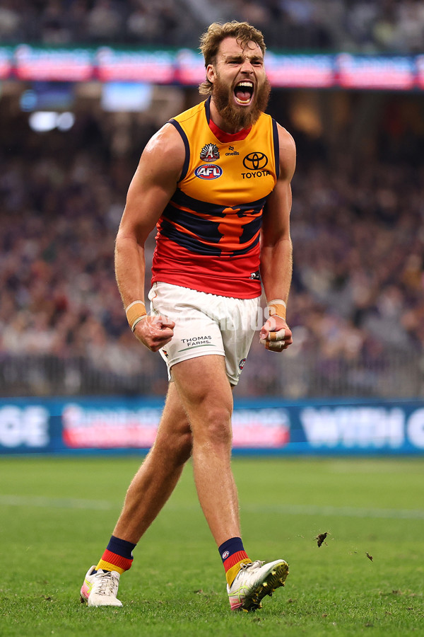 AFL 2025 Round 07 - Fremantle v Adelaide - A-58955811