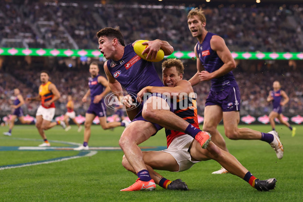 AFL 2025 Round 07 - Fremantle v Adelaide - A-58956054