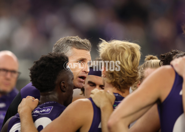 AFL 2025 Round 07 - Fremantle v Adelaide - A-58956061