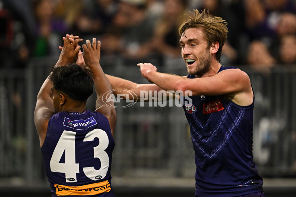 AFL 2025 Round 07 - Fremantle v Adelaide - A-58956069