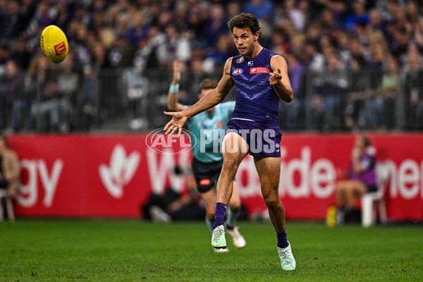 AFL 2025 Round 07 - Fremantle v Adelaide - A-58956104