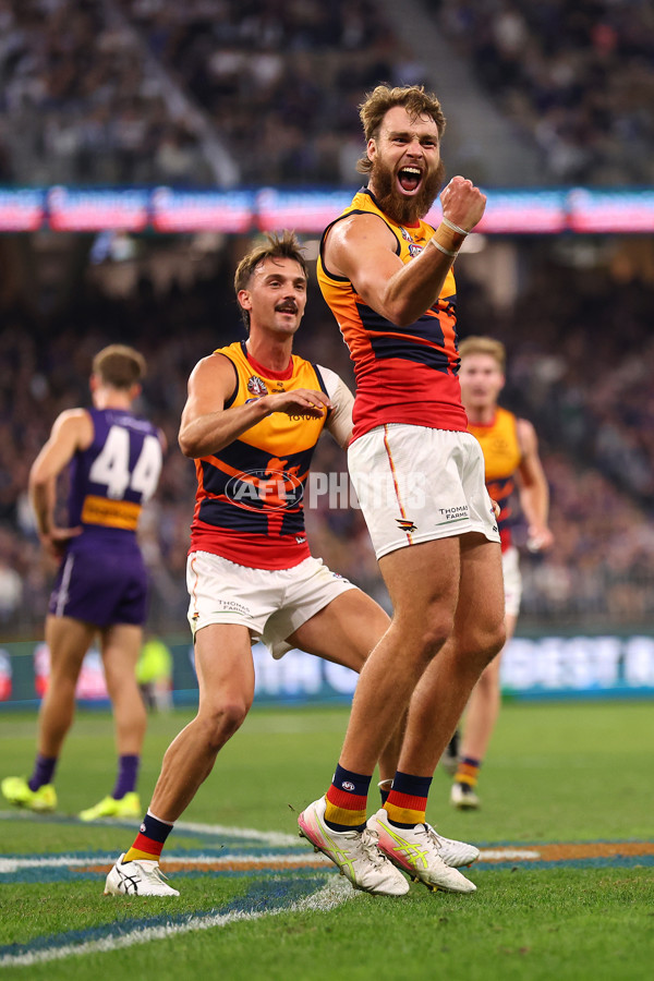 AFL 2025 Round 07 - Fremantle v Adelaide - A-58956113